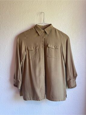 Lauren Ralph Lauren Button-Up Shirt Jacket in Khaki 100% silk